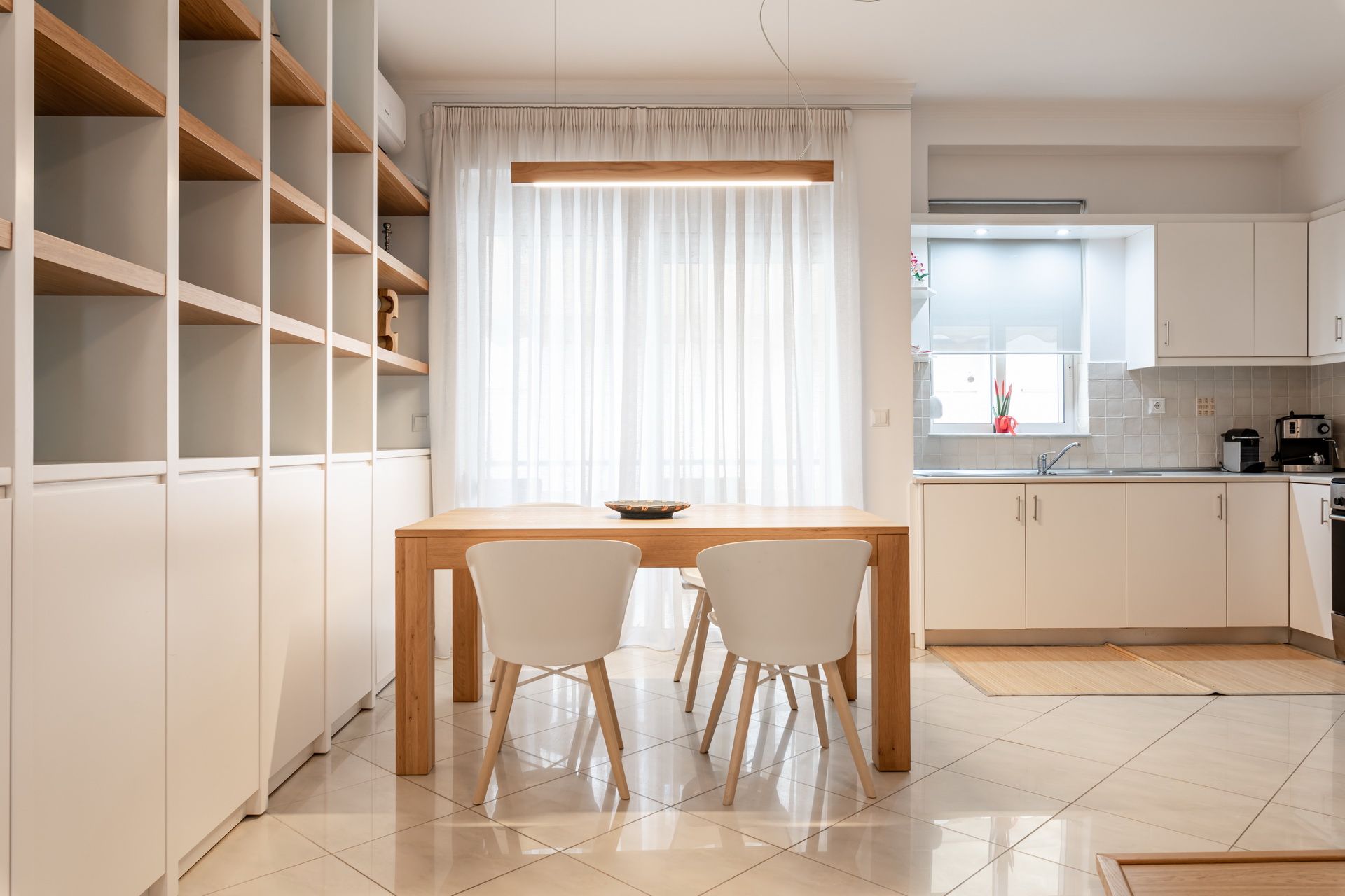 Eva's Cozy Urban Apartment